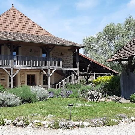 Varennes-sur-le-Doubs Gite Chez Leo מראה חיצוני תמונה