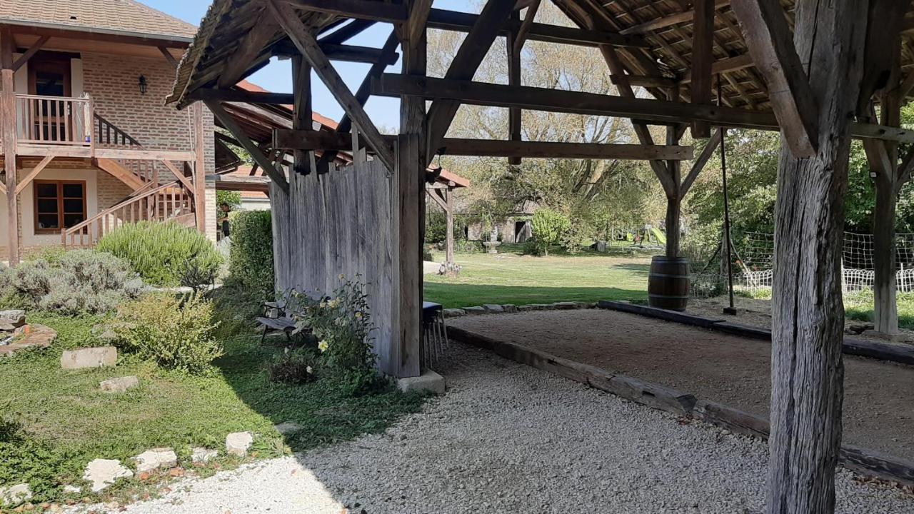 Varennes-sur-le-Doubs Gite Chez Leo מראה חיצוני תמונה
